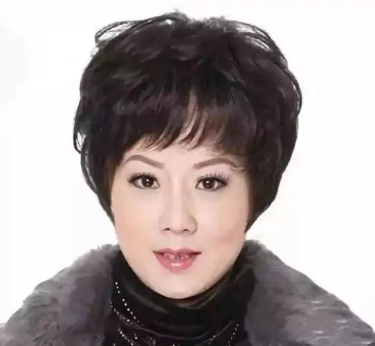 7款最时尚的中老年发型看看哪款适合你妈