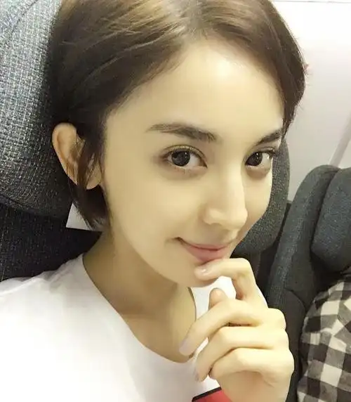 黎贝卡:女明星的"素颜"有几个货真价实?