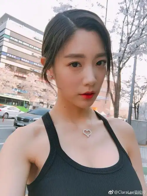 情圣克拉拉沙漠写真网友评论这分明是黄土地