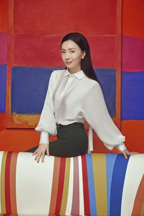 作为一个演员,陶虹的才华更是让人惊叹.