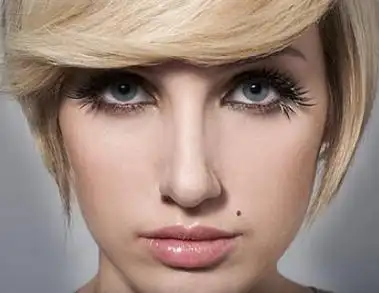 是食痣,聚财痣;二是美人痣,易招桃花嘴角上方长痣的女人是