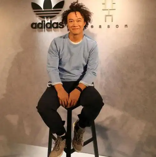 偶像的力量陈奕迅解除三叶草终生合约要赔6000万