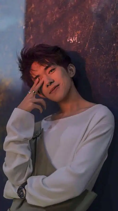 易烊千玺有什么出圈神图