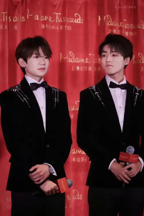 王源给王俊凯新电影包场