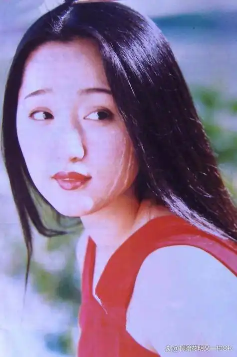 甜歌皇后杨钰莹52岁的少女心