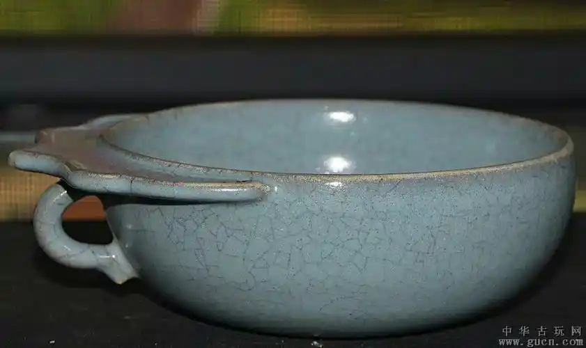 出土汝窑天青色匜(玛瑙釉)