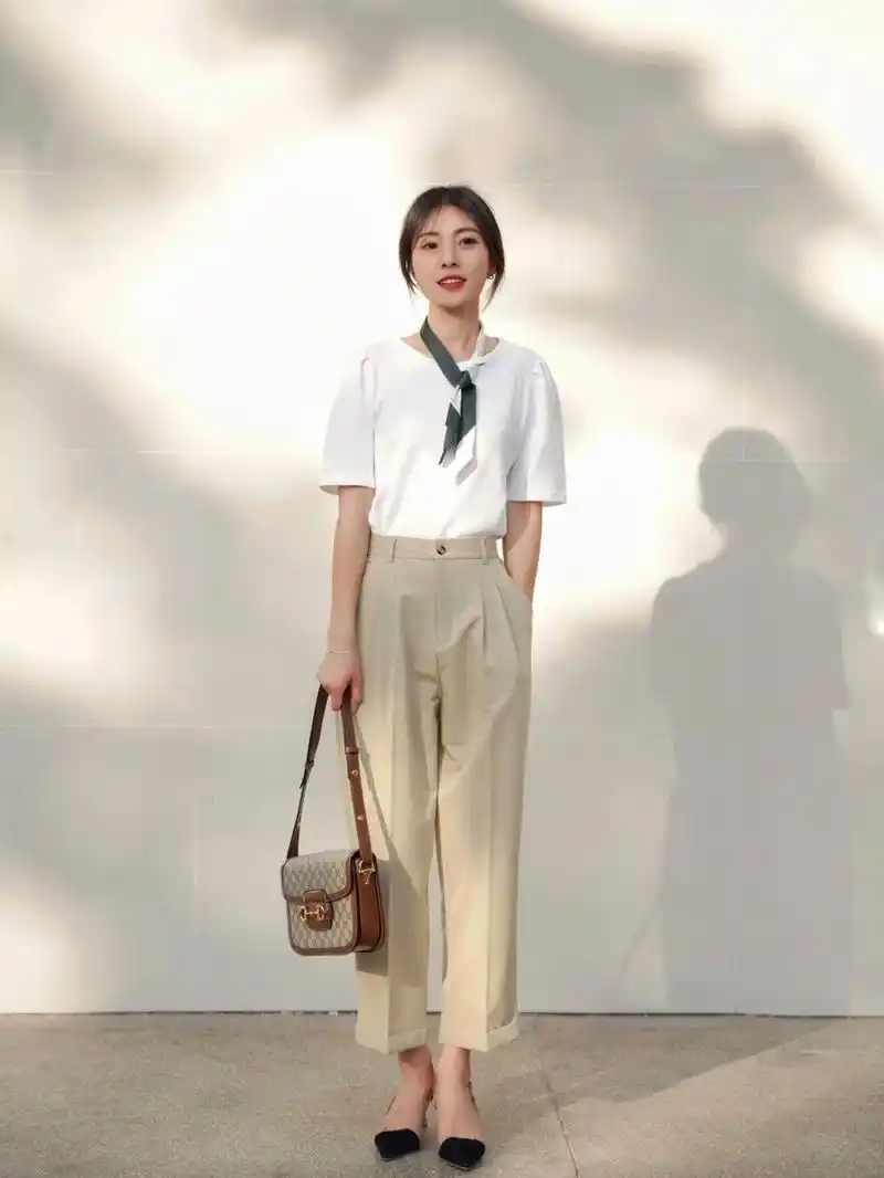 气质女人夏季不要乱穿衣试试这几种搭配方式简约日常还显气质