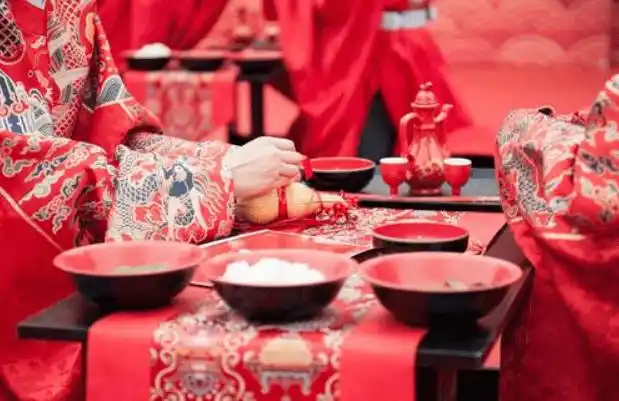 古代的交杯酒原来这么有意思