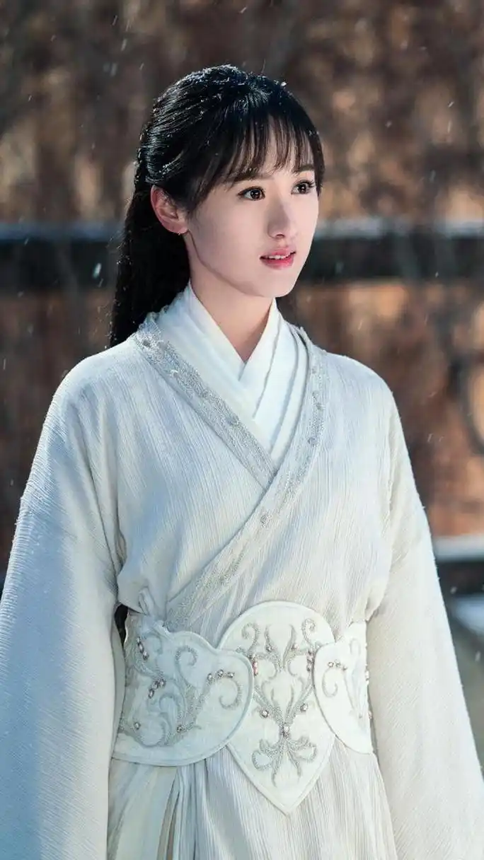 袁冰妍古装精美壁纸,天蓝蓝,夏漫缠,忆最真爱更眠