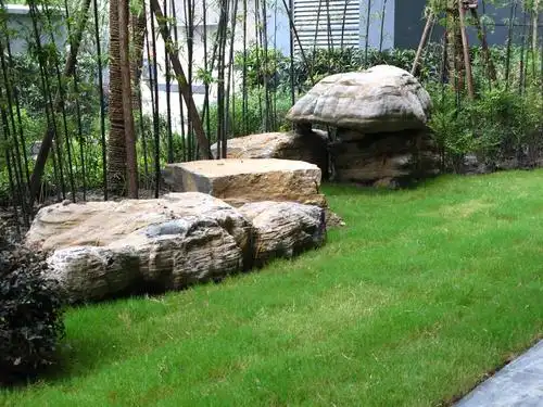 千层石置石的应用(还有山石)