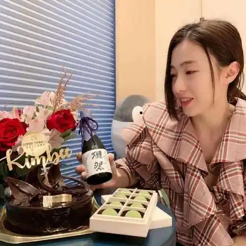 刘銮雄母亲如何看待甘比?麦玲玲称其面相绝佳,天下无双