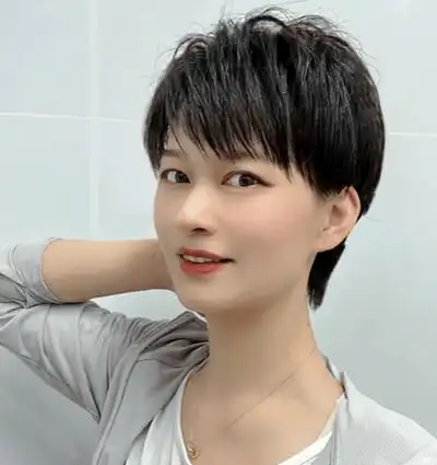 这些短发更上瘾!_发型_头发_女生