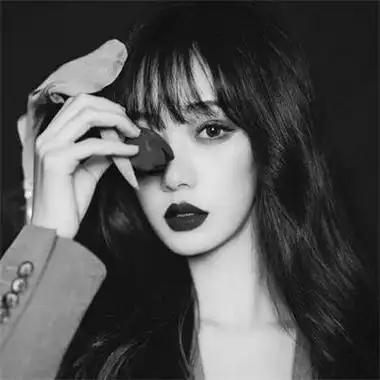 黑白女生头像高冷霸气性感性感妩媚黑色系女头图片