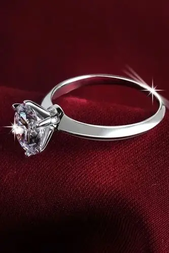 仿真钻戒0.5克拉925纯银日韩饰品白金结婚戒指女钻戒仿真钻