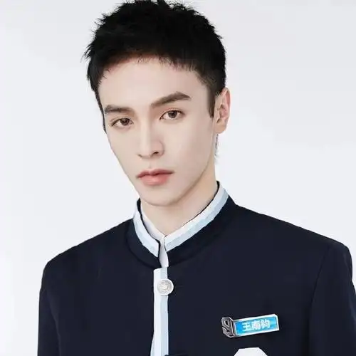 《青春有你3》一公来袭 黑金王南钧李钦打头阵揭秘初舞台