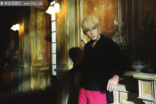 周杰伦十二新作写真高清图片素材