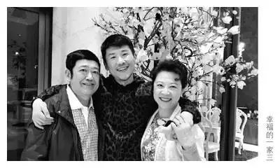 王馥荔反对儿子当演员,儿子非要进演艺圈,如今混得怎么样了?