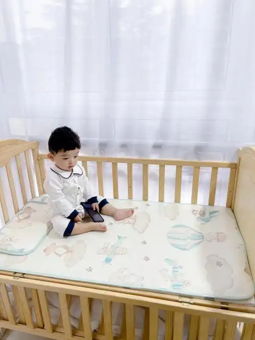 爱出汗的宝宝夏季必备神器婴儿凉席