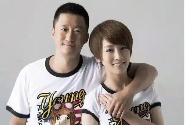 可以说是这个圈子一个特别的存在,他和谢楠的感情一直以来都非常的好