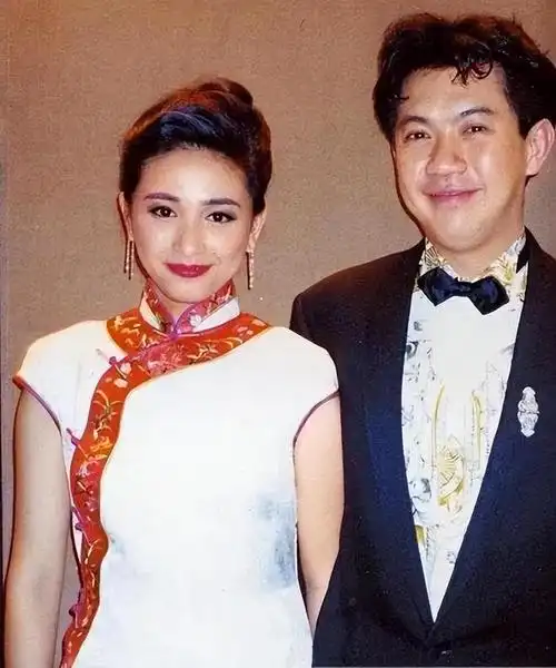 将"老公熬成爹"的4位女星,明明年龄差不多,看着却像两代人|刘涛|张庭