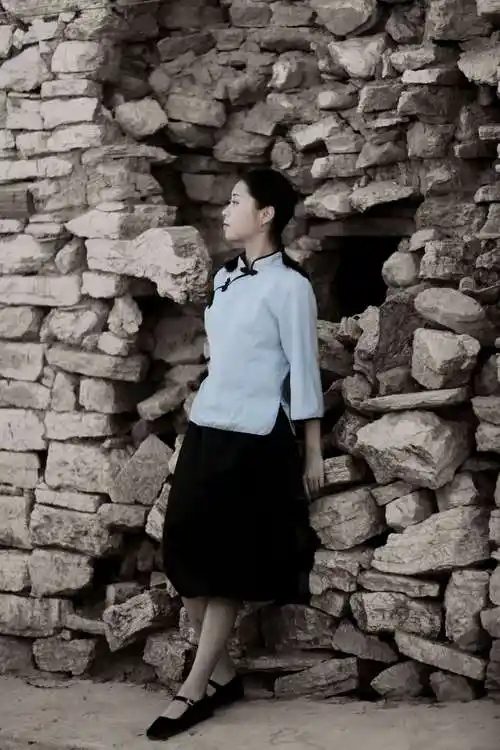 《不被遗忘的的经典‖读民国女生装》(原创)