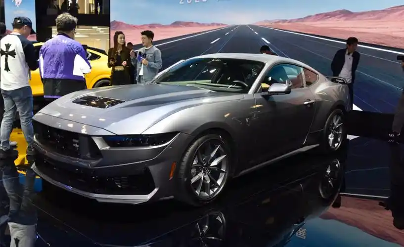 福特野马黑马版上市:72.5万元_太平洋号