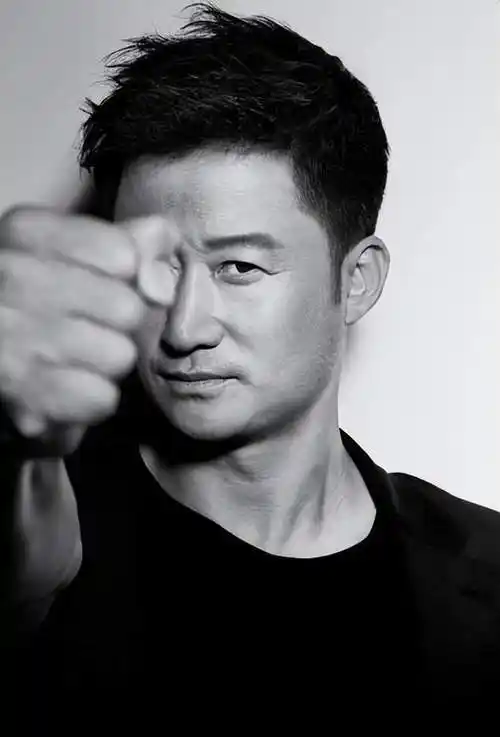 杰森斯坦森 吴京,这部深海怪兽电影,紧紧攥住了我的期待!_中国_观众_