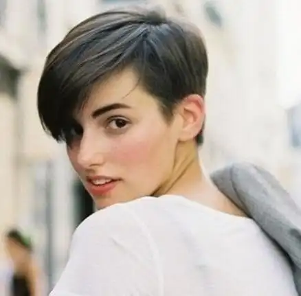 减龄短发发型图片:超短发型 展现女人极致魅力