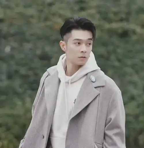 好酷好帅的周柏豪