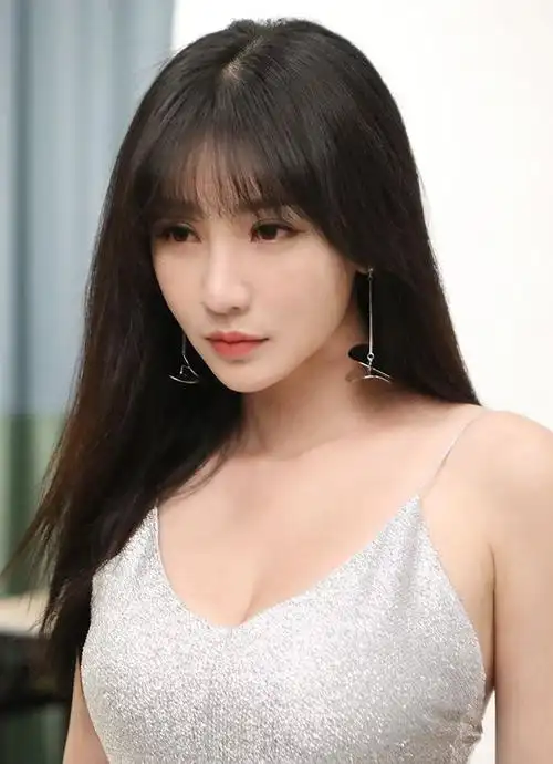 王思聪和网红大胸女星代孕热巴真空装刘昊然明哲保身