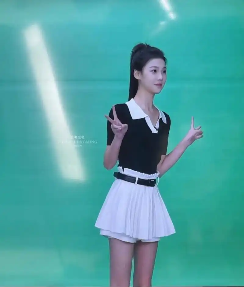 吉林播音第一,无数人追的超模校花,太美啦