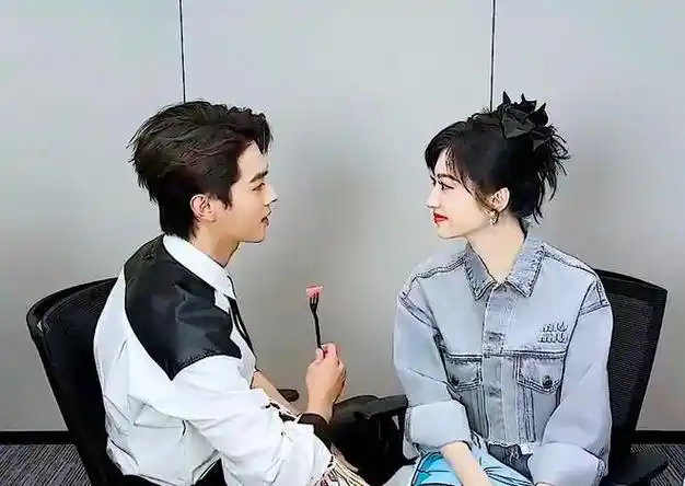 景甜被曝男友是制片人之前与张继科恋爱严重抑郁要看心理医生