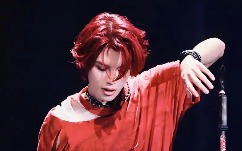 【justin黄明昊】pray热血摇滚 | 三造型直拍混剪(结尾附彩蛋)-恋昊日