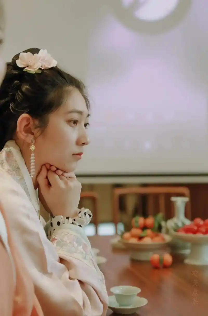 宋代女子发型有心髻,朝天髻,包 - 抖音