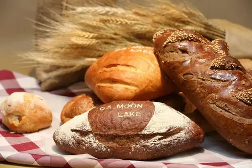 美味诱人!慕蓝卡欧式面包.