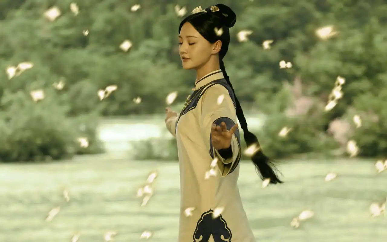 《寂寞空庭春欲晚》郑爽高清剧照壁纸