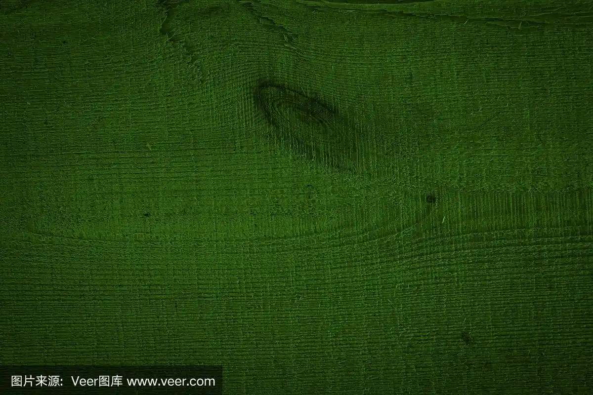 色调深绿色木材的纹理.天然松木背景.粗糙的锯板平面.