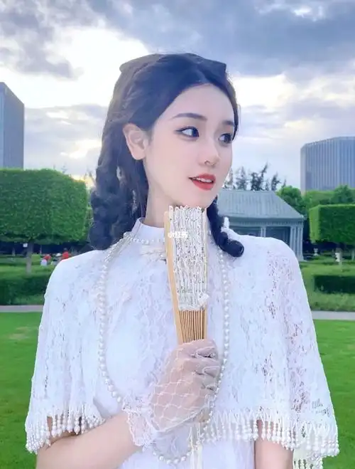 浅当一日金粉世家白秀珠