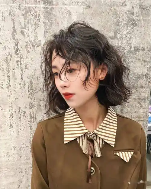 2024"中短发烫全头",变美不用愁……_发型_中国_形象