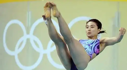 跳水女皇郭晶晶,老公身价上百亿,曾获奖无数,如今双眼几乎失明