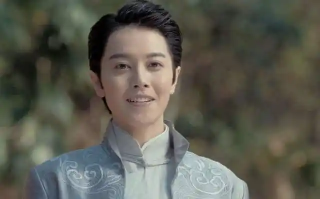 女扮男装的她人气胜过男主可帅可美女人帅起来男人真比不过