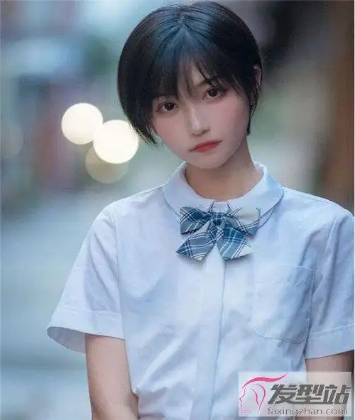 漫画系超短发正流行 短发控女生酷帅短发