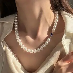 装饰品母贝珠珍珠项链女配饰秋冬轻奢小众毛衣链大气高档颈链新款