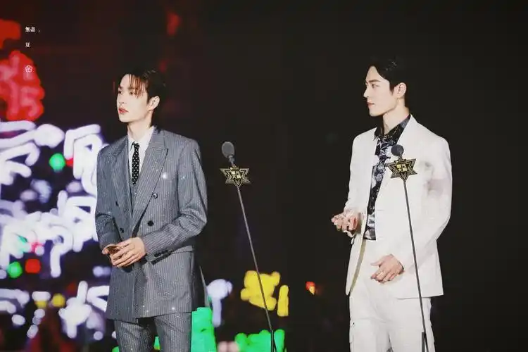 20191228星光大赏博君一肖│肖战│王一博 - 堆糖,美图壁纸兴趣社区