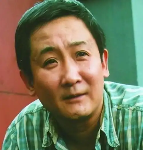 演员梁天:大哥去世后看清英达