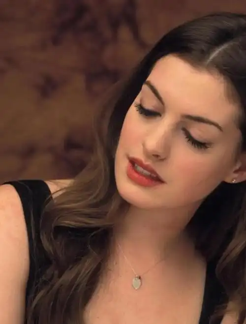 美国女演员安妮海瑟薇