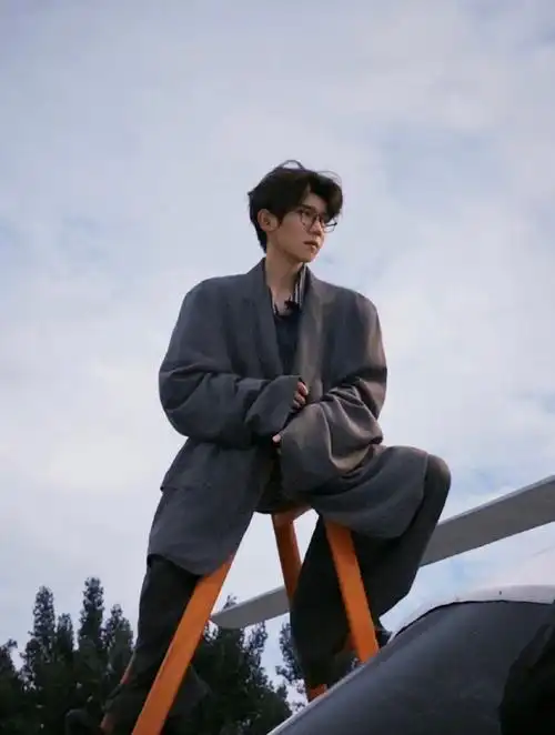 王源头号玩家大片##王源运动少年风