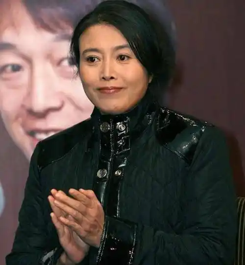 她曾4次堕胎,拿过6次影后,把小11岁孙红雷捧红后却惨遭抛弃_丁嘉丽