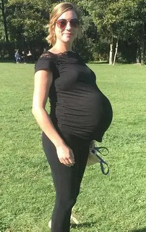 生了个三胞胎这对年轻爸妈差点被逼疯无奈开始了军事化管理