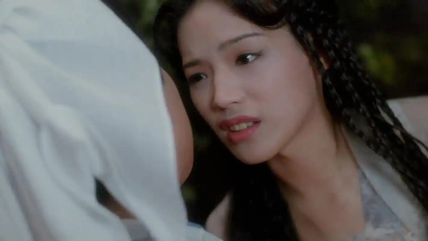 女神美如画!40岁舒淇剧组庆生